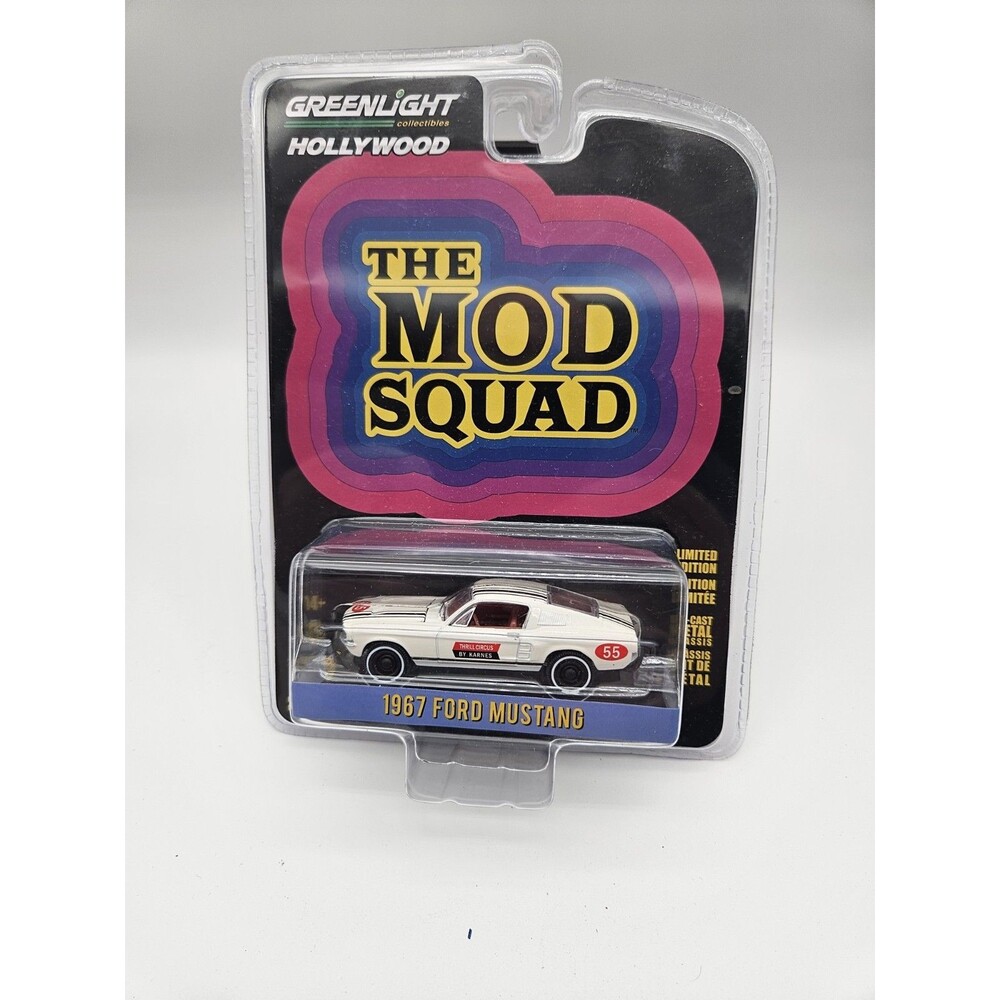 Greenlight Hollywood Chase 1967 Ford Mustang The Mod Squad Green Machine 1:64